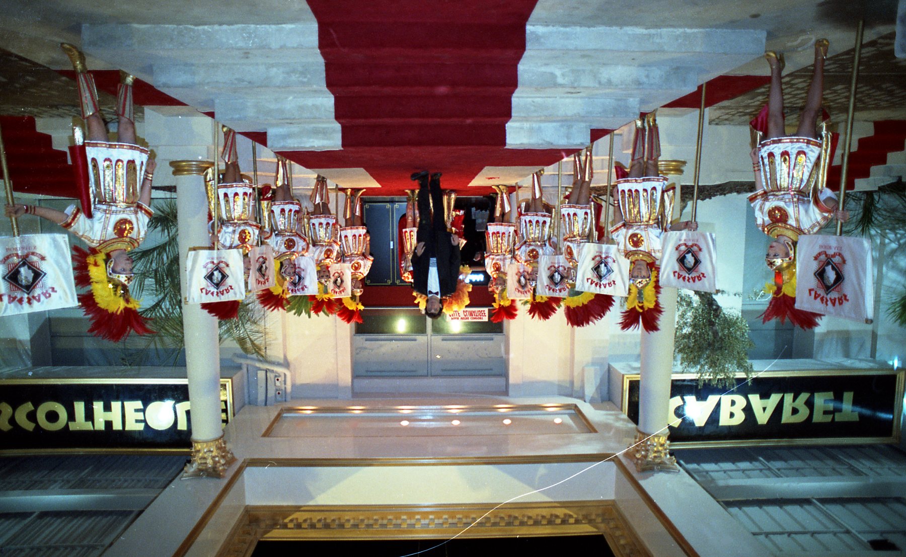 La Revue et les artistes - Photo 23